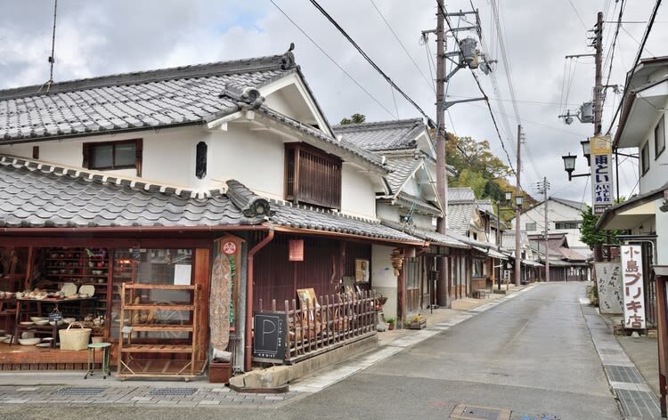 Kinosaki Onsen & Sasayama Castle Town Full-Day Bus Tour - What the full-day format means