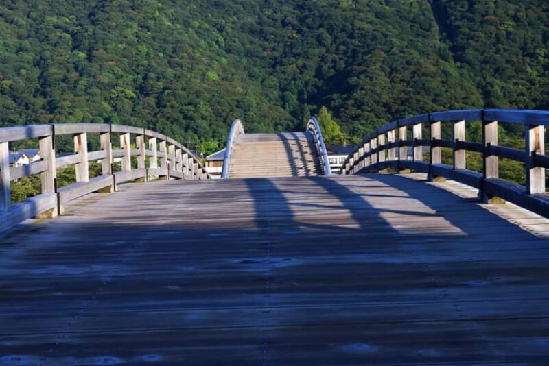Kintai-Kyo Bridge and Iwakuni Castle with local guide 3h - Summary: Is it Worth It?
