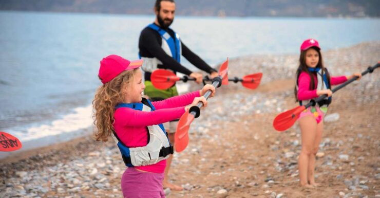 Kissamos: Sea Kayak Tour Around Kissamos Bay for Families - Experience