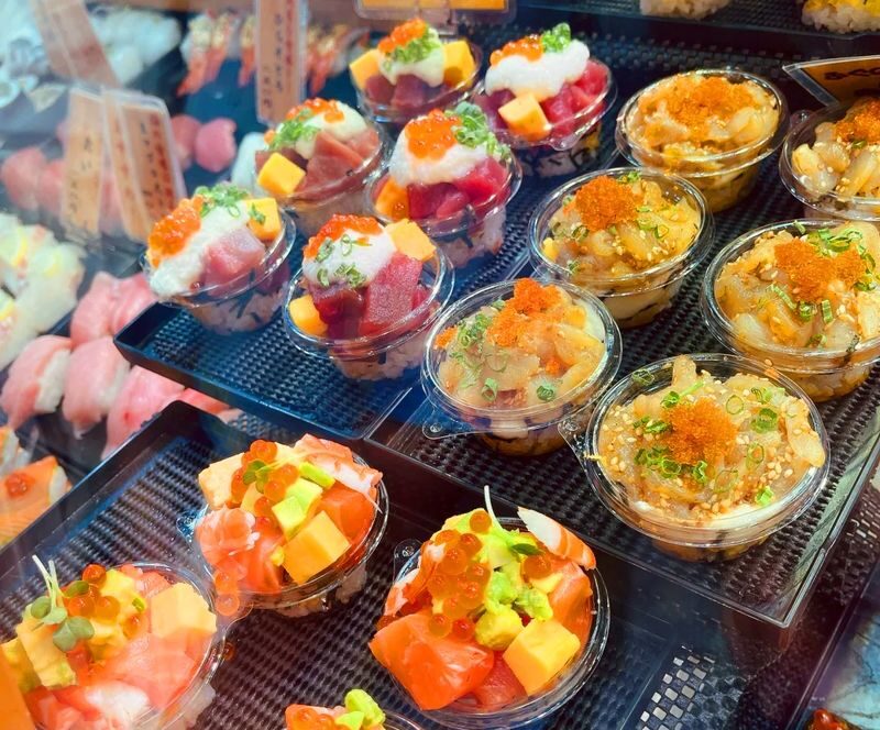 Kitakyushu Sarakurayama Night View & Motonosumi Shrine Day Tour (Departing from Fukuoka) - Karato Market: seafood, with a clock running