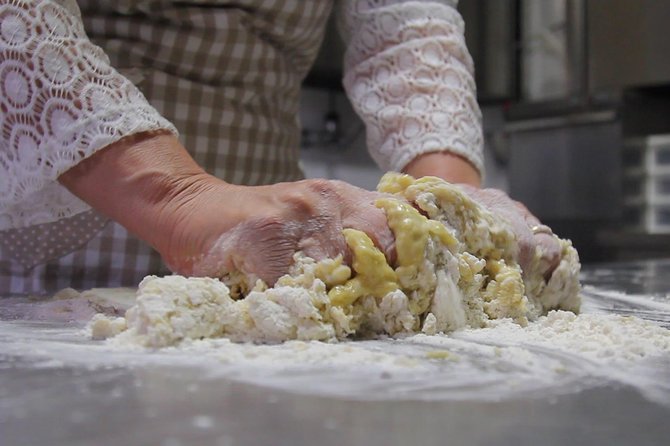 Kitchen Demonstration: the Realization of Cecio Ripieno - Step-by-Step Demonstration