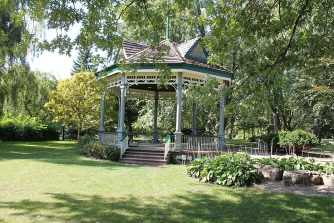 Kitchener Scavenger Hunt: The Kingdom of Kitchener - Highlights of the Scavenger Hunt Experience