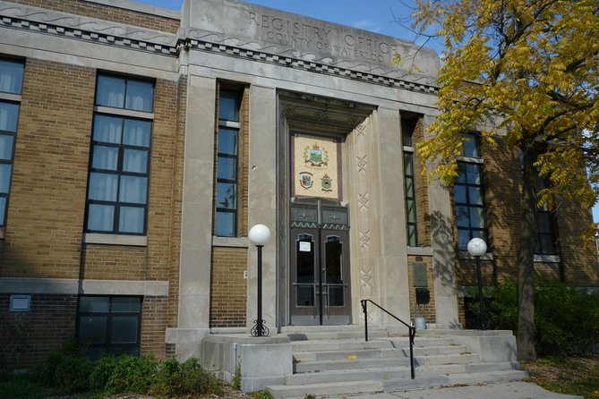 Kitchener Scavenger Hunt: The Kingdom of Kitchener - Exploring Landmarks and Hidden Gems