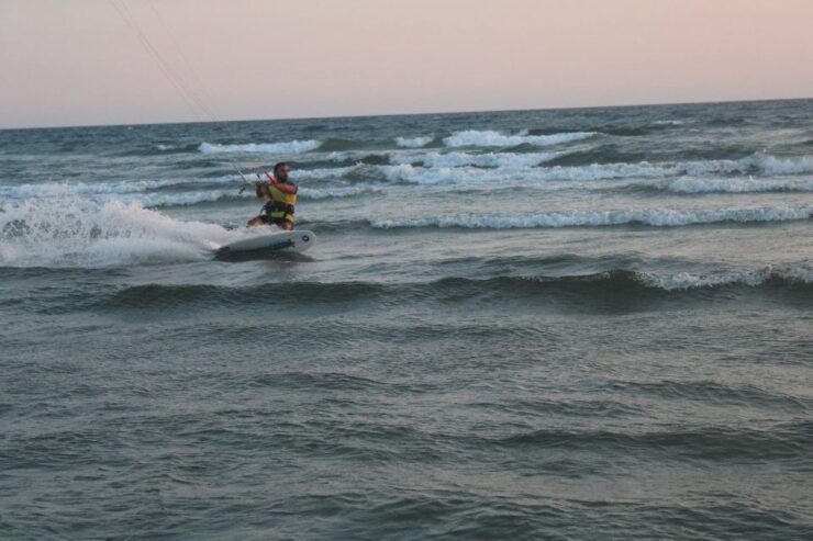 Kitesurfing Course Near Syracuse With IKO Instructor - Instructor and Group Details