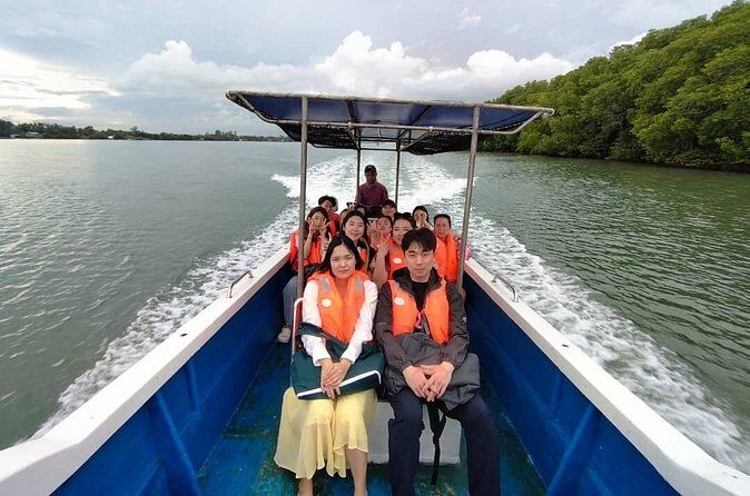 Kiulu White Water Rafting with Tuaran Peri Firefly Tour - Why This Tour Is Worth Considering