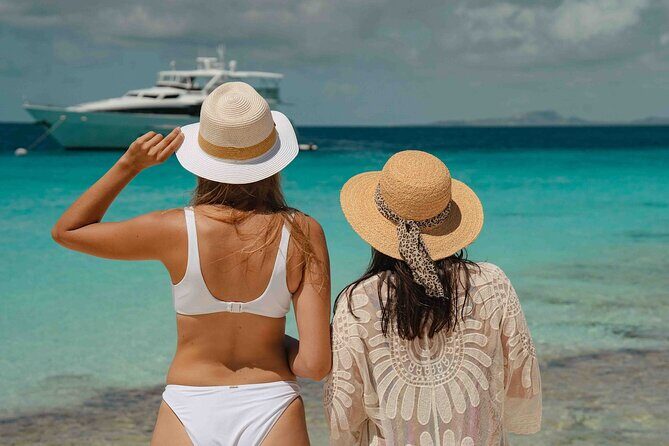 Klein Curacao Superyacht and Beach house - An In-Depth Look at the Klein Curacao Experience