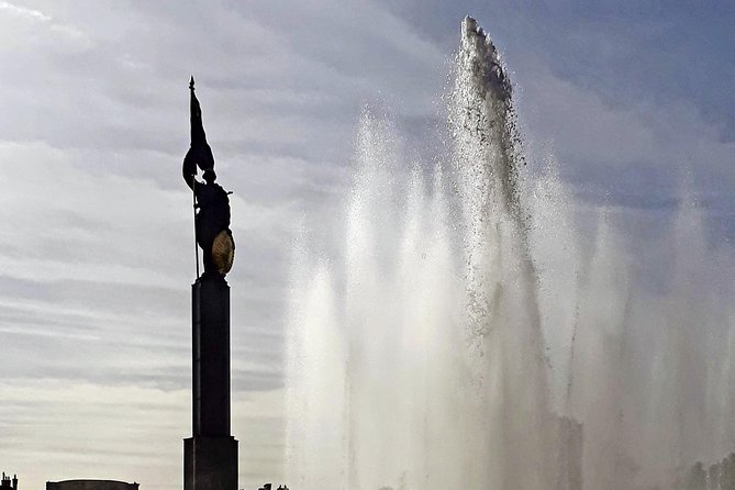 Klimts Kisses From Vienna a Private Expert-Walk From Baroque to Art Nouveau - Skip-the-Line Access to the Upper Belvedere