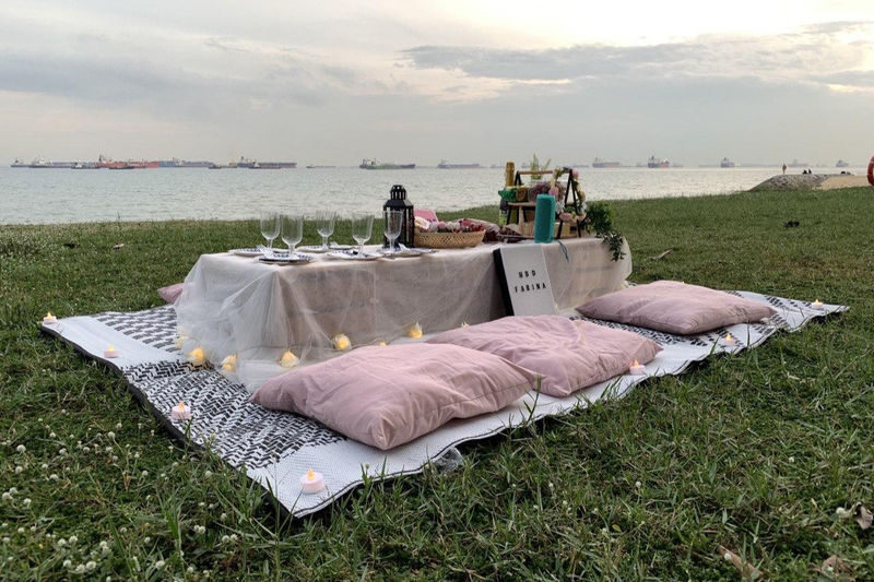 Klook Exclusive: Glam Picnic by the City or Sea (For 8 Pax) - Choose the sea or the city