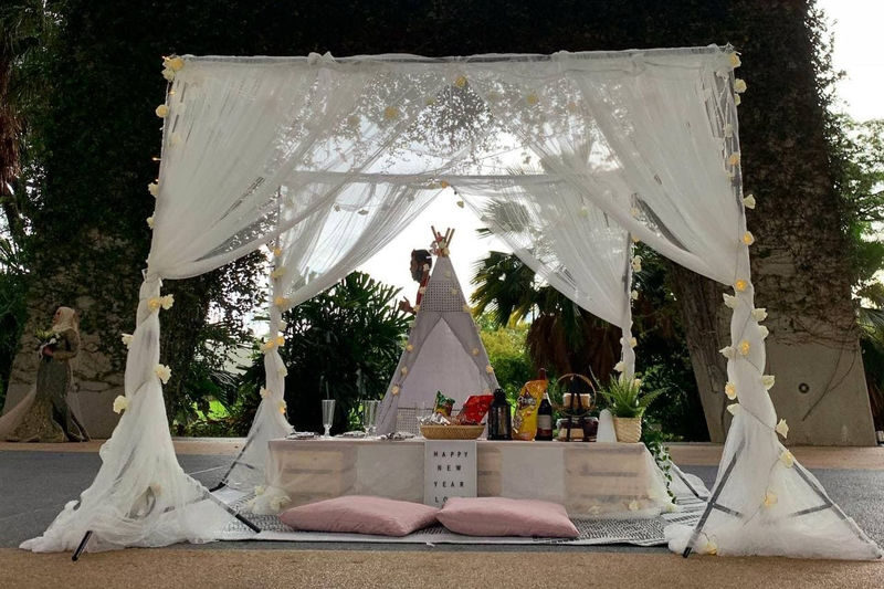 Klook Exclusive: Glam Picnic by the City or Sea (For 8 Pax) - What the food bundle does and does not cover
