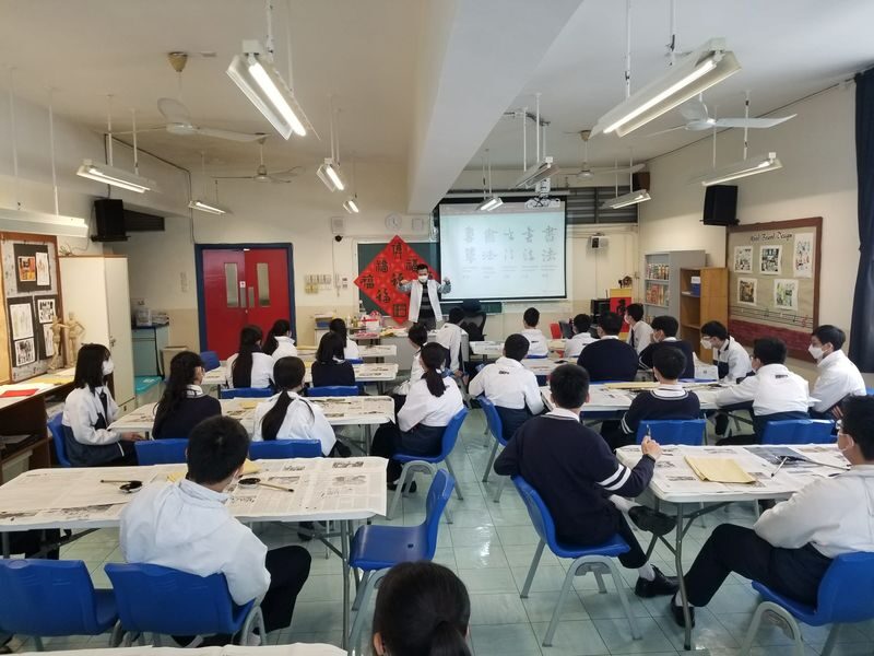 Klook Exclusive Offer: Lin Zi Calligraphy Art | Seal Cutting Workshop | Calligraphy Workshop | Huichun Workshop | Chinese Painting Workshop - Chinese painting: a scroll without a separate mounting step