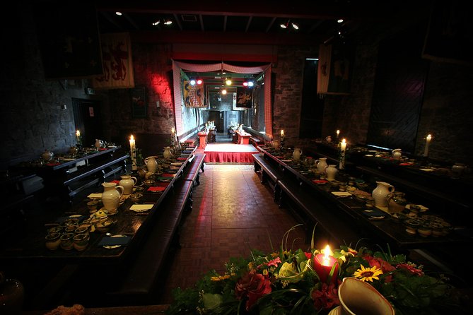 Knappogue Castle Medieval Banquet - Medieval Ambiance and Entertainment
