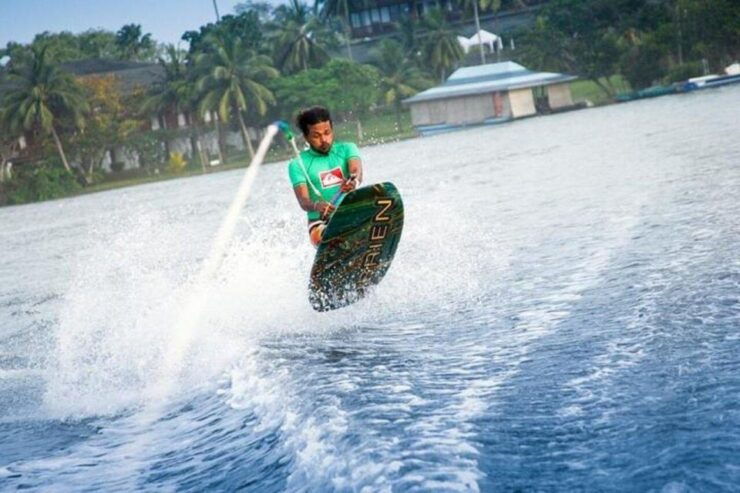 Knee Boarding in Trincomalee - Kneeboarding Activity Details