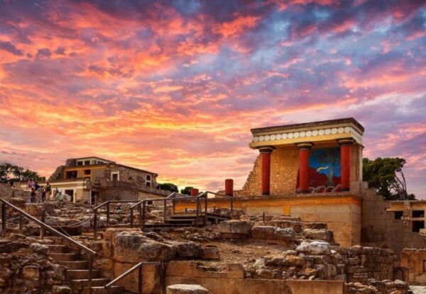 Knossos Minoan Palace & Archaeological Museum From Heraklion - Historical Significance of Knossos