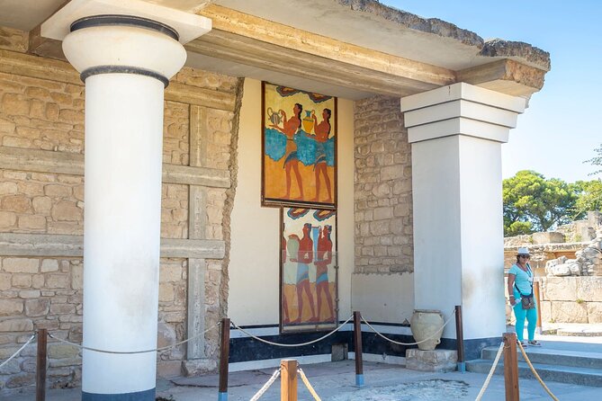 Knossos Palace and Heraklion Guided Tour With Transport - Tour Highlights