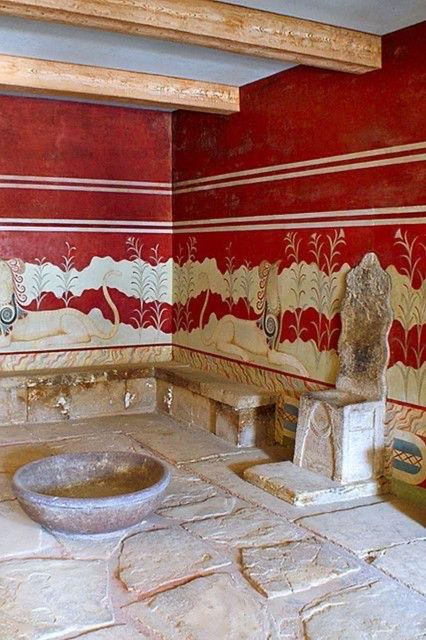 KNOSSOS PALACE AND HERAKLION TOWN ARCHAEOLOGICAL MUSEUM - Old Market Shopping & Venetian Harbor