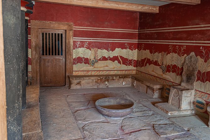 Knossos Palace Private Walking Tour - The Sum Up