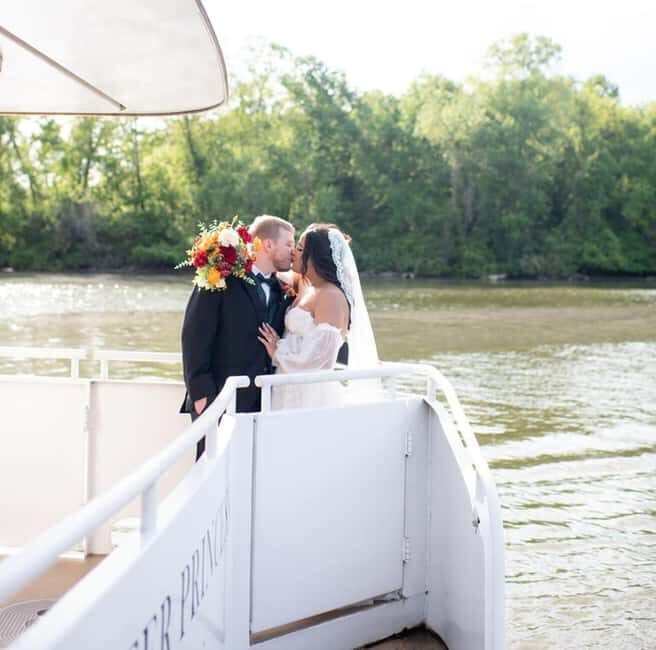 Knoxville: Sunset Dinner Cruise on Tennessee River - Frequently Asked Questions