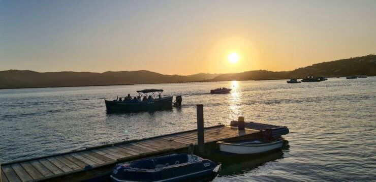 Knysna: Sunset Lagoon Cruise - Language Options and Group Size