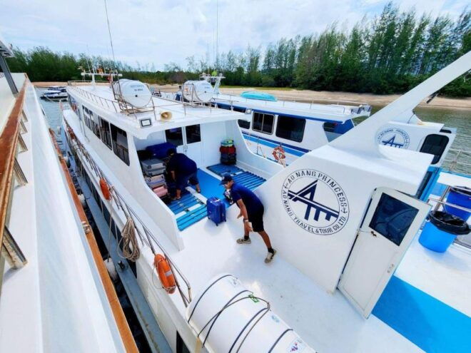 Ko Lanta : Ferry Transfer From Ko Lanta to Phuket - Hotel Pick-up and Drop-off Services Provided