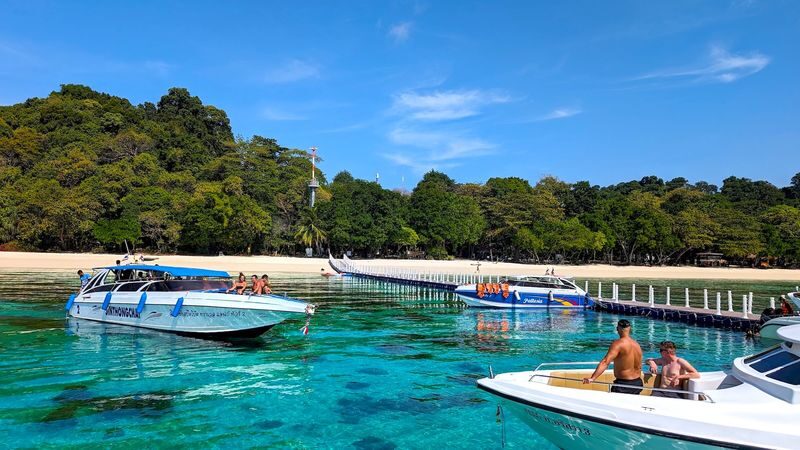 Ko Lanta Full-Day Koh Rok & Koh Haa Snorkeling Tour - The speedboat ride is part of the calculation