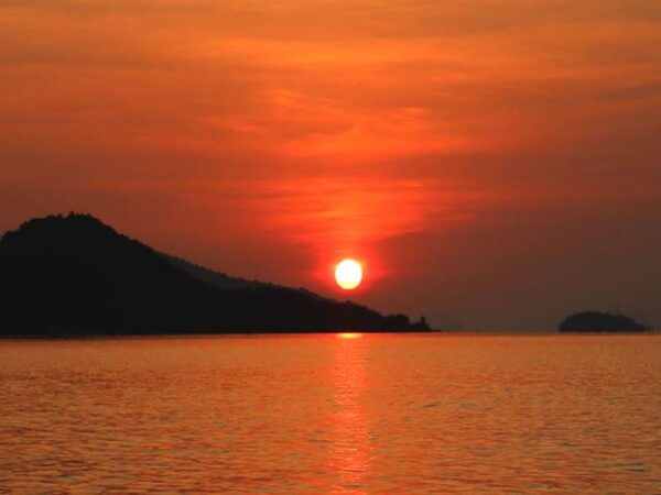 Ko Lanta: Romantic Sunrise Gondola Tour at Tung Yee Peng - Common Questions
