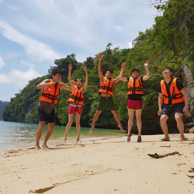 Ko Talabeng & Ghost Cave Island Half-day Caving & Kayaking Tour - Practical details before you book