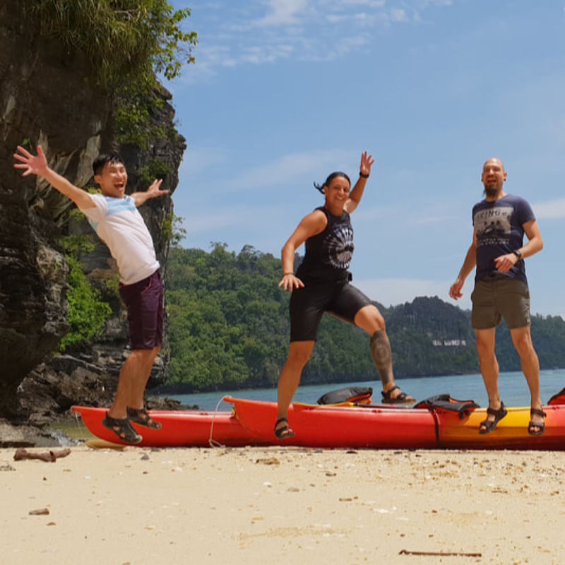 Ko Talabeng & Ghost Cave Island Half-day Caving & Kayaking Tour - Should you book it?