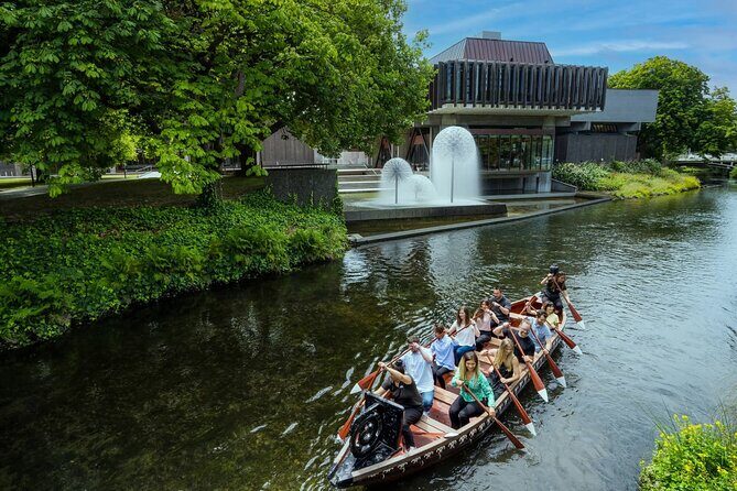Ko Tane Waka Paddling Experience on the Avon River - The Views & Environment