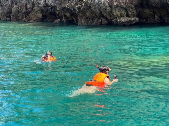 Ko Yao Yai: Hong Island & Plankton Longtail Boat Sunset Tour - What to Bring