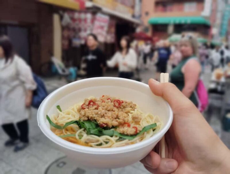 Kobe: 1.5-Hour Local Street Food Guided Tour at Nankinmachi - What to Expect on the Tour