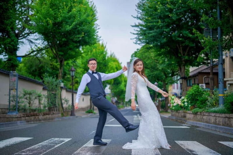 Kobe: Day or Night Photoshoot around Kobe Port Tower - Why This Photoshoot Might Be Perfect for You