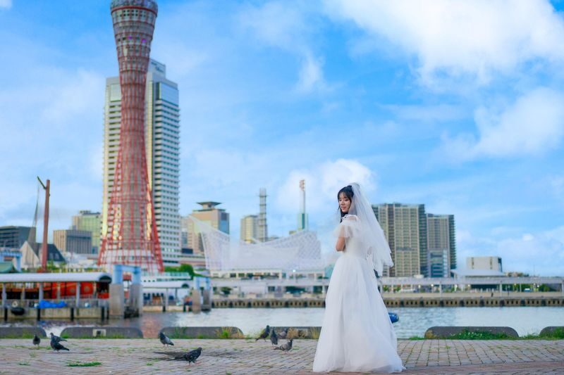 Kobe Elopement Photoshoot Experience - Kobe Port Tower sets the scene