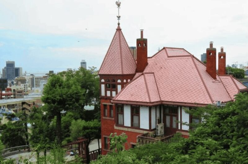 Kobe: Ikuta Shrine, Kitano District, and Harborland Tour - Exploring the Kitano District