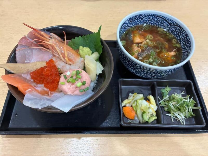 Kobe: Night Hike Adventure with local dinner - Transportation, Group Size, and Cost