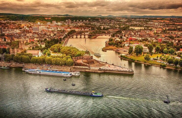Koblenz: Private Christmas Market Tour - Experience Highlights