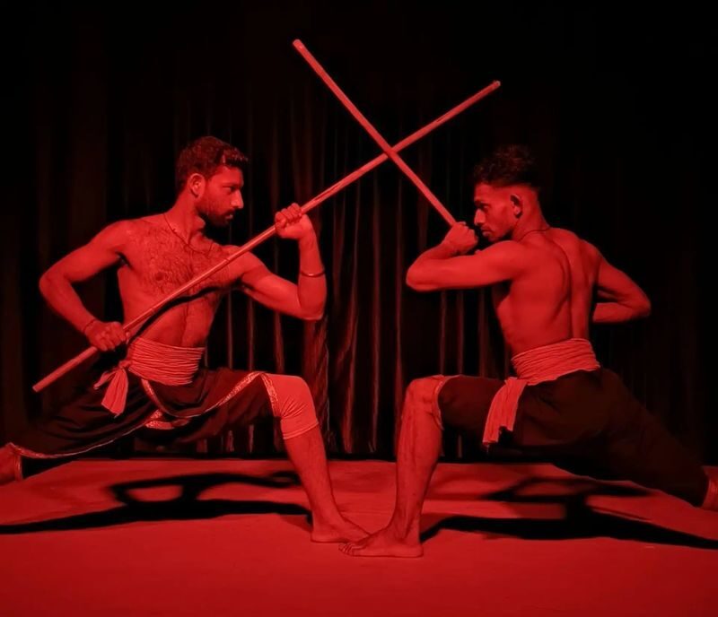 Kochi: Evening Kathakali Theyyam And Kalaripayattu Show Tickets - Three art forms, one evening in Kochi