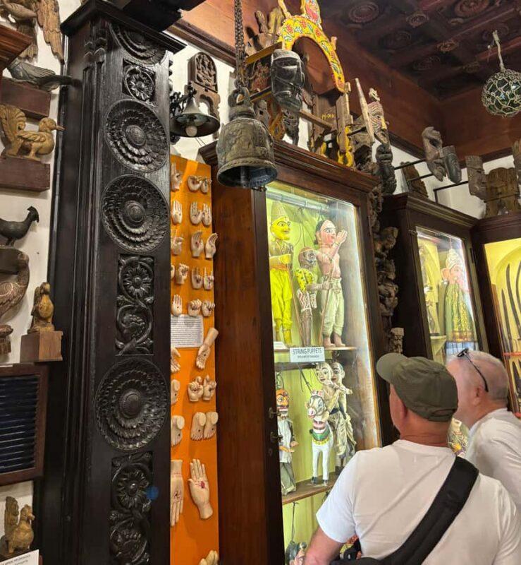 Kochi: Kerala Folklore Museum Tour with Hotel Transfer - Tasting Kerala: Spice Art Café