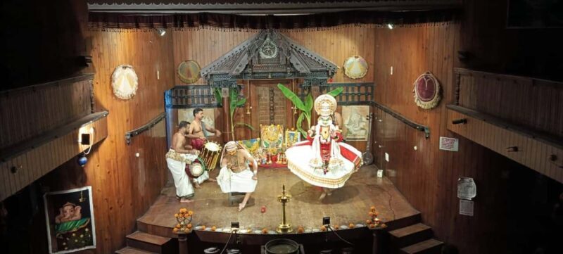 Kochi Over View Evening Tour: Kathakali & Dinner - FAQ