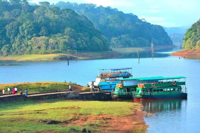 Kochi to Munnar Transfer - Lunch Break