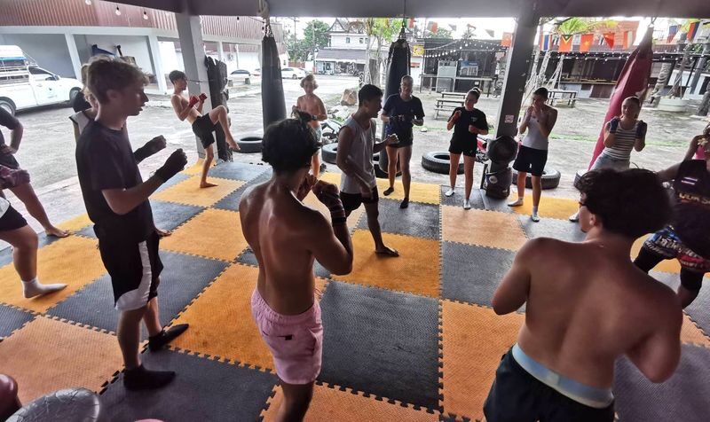 Koh Chang: Muay Thai Boxing Introduction Class for Beginners - A few practical booking details