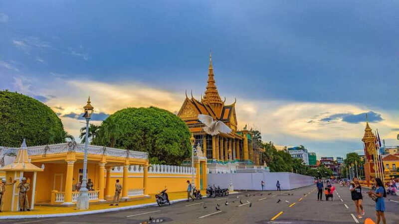 Koh Dach Silk Island and Phnom Penh City Private Day Tour - The Sum Up