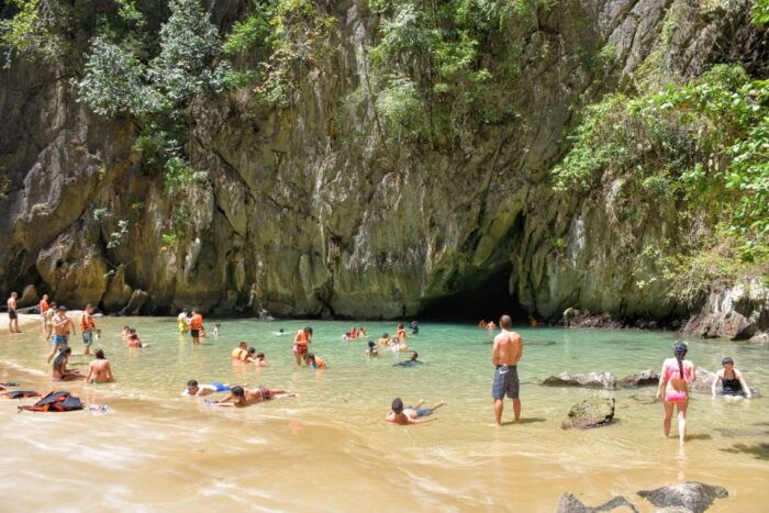 Koh Lanta: 4-Island Adventure Tour to Emerald Cave - Discovering the Wonders of Koh Kradan