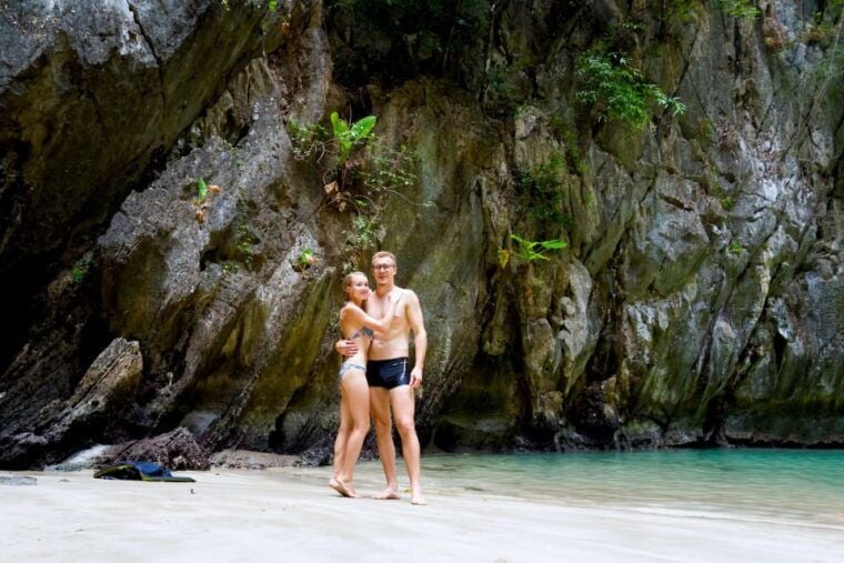 Koh Lanta: Emerald Cave, Ko Kradan & 4 Islands by Speedboat - Speedboat Ride to Koh Chuek