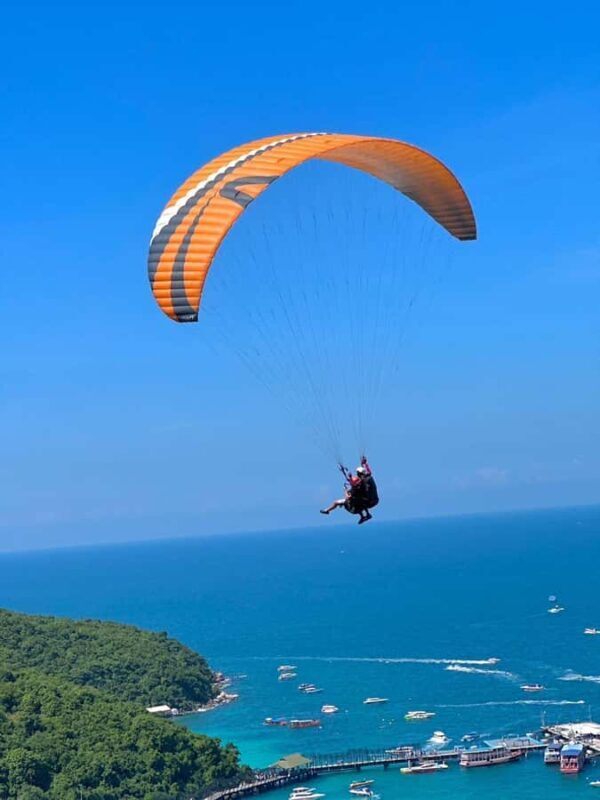 Koh Larn: Tandem Paragliding Adventure with scenic view - Koh Larn: Tandem Paragliding Adventure with Scenic Views