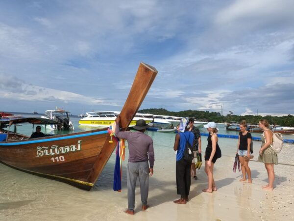 Koh Lipe: Longtail Boat Snorkeling Trip With Lunch - Customer Review and Ratings