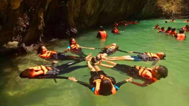 Koh Ngai: Emerald Cave, Kradan, Chueak Private Longtail Boat - Private Longtail Boat Experience