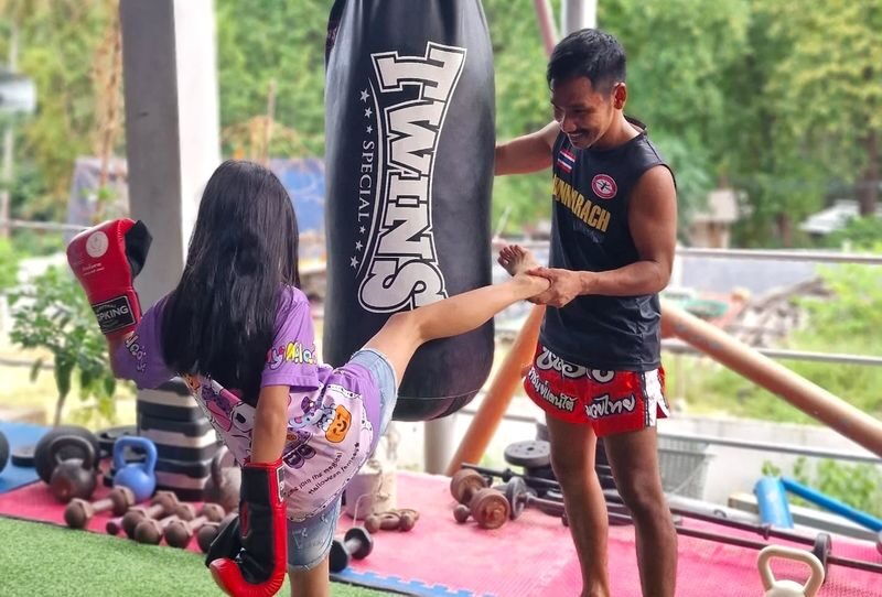 Koh Phangan Muay Thai Boxing Introduction Class for Beginners - Coaching that meets you where you are