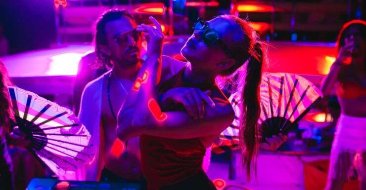 Koh Samui: Full Moon Festival Party Cruise With Hotel Pickup - Experience Highlights