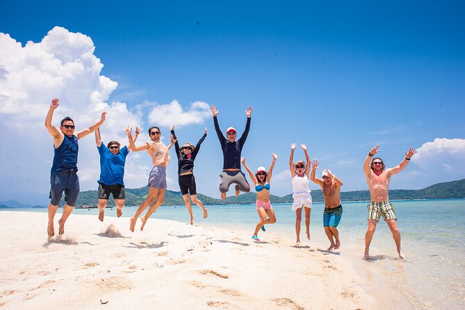 Koh Samui Pig Island Tour by Speedboat With Snorkeling - Exploring the Tropical Surroundings
