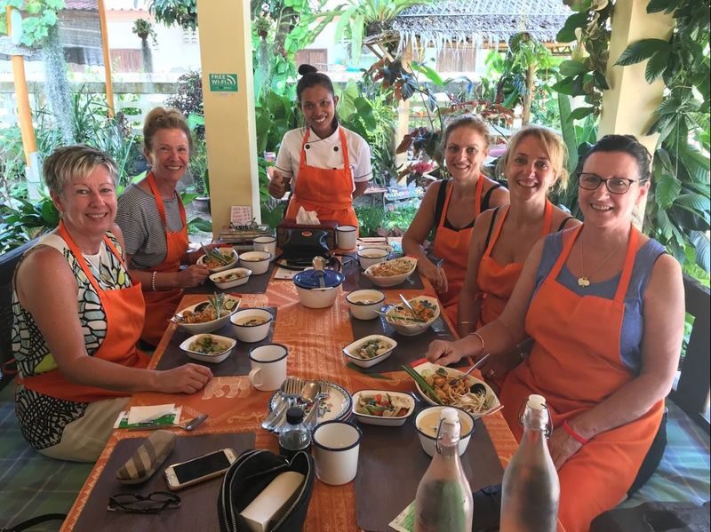 Koh Samui Thai Cooking Class with Local Market Tour - What the three-hour schedule means for your day